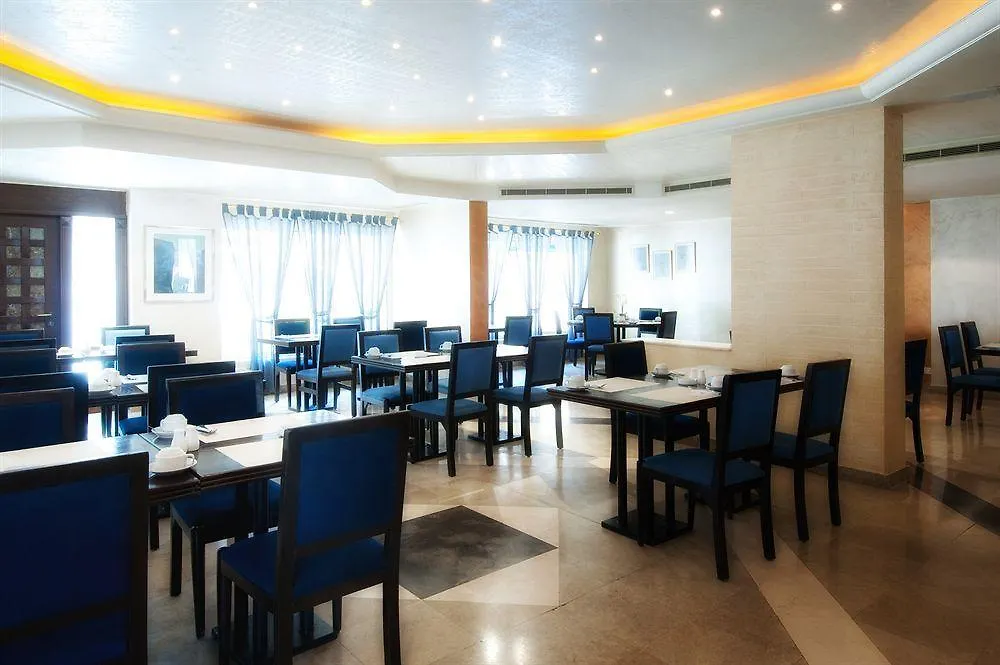 **** Lejlighedshotel Rawche Universal Apartments Beirut Libanon