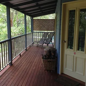 Country Cottages Lodge Maleny