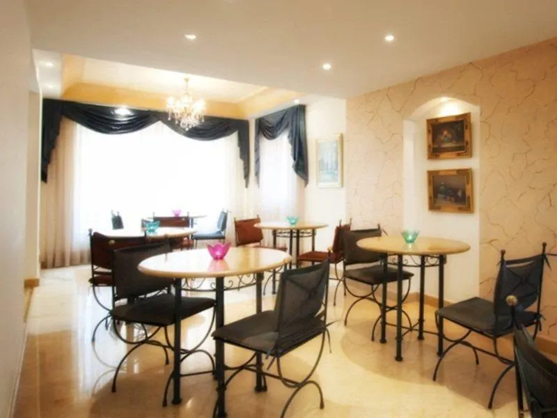 **** Lejlighedshotel Rawche Universal Apartments Beirut Libanon